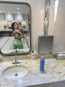 Swipe for coochie what do you prefer