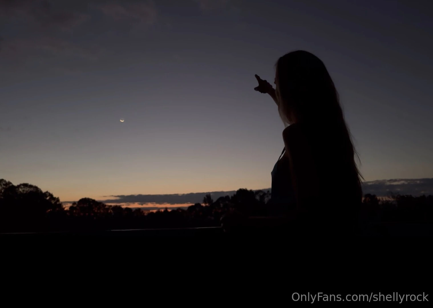 Tonight there is a chance to see 6 planets aligned in the night sky 