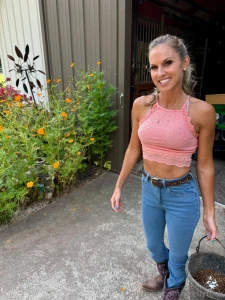 Middle of the week push keep on keeping on with a smile and everything