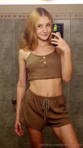 It s a mirror selfie again maybe i should post it everyday