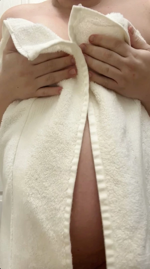 Almost 33 weeks now my belly is still so soft and smooth the lotion is 