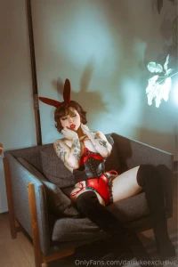 Me hace falta un papi que me consienta