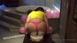 Cake video for my birthday see my bigger than ever ass in action a few