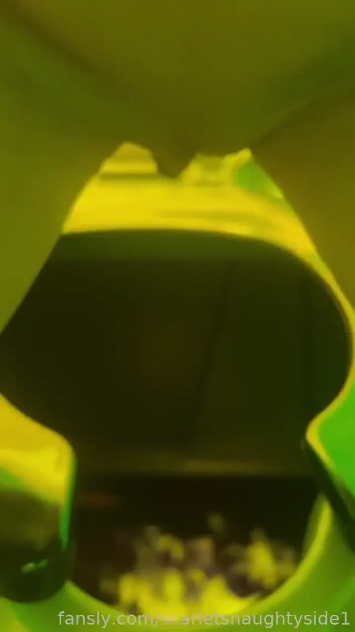 Nothing like a porta potty pee petite teen pussy young ass pee pissing 