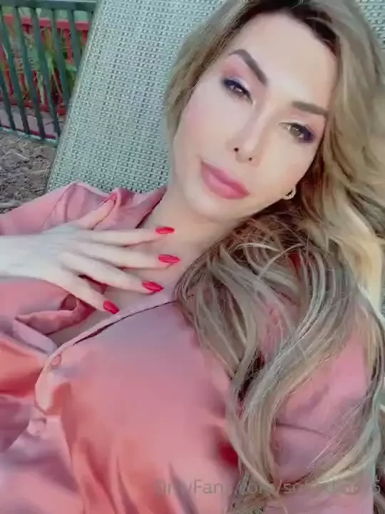 Could you be with me in the pool 