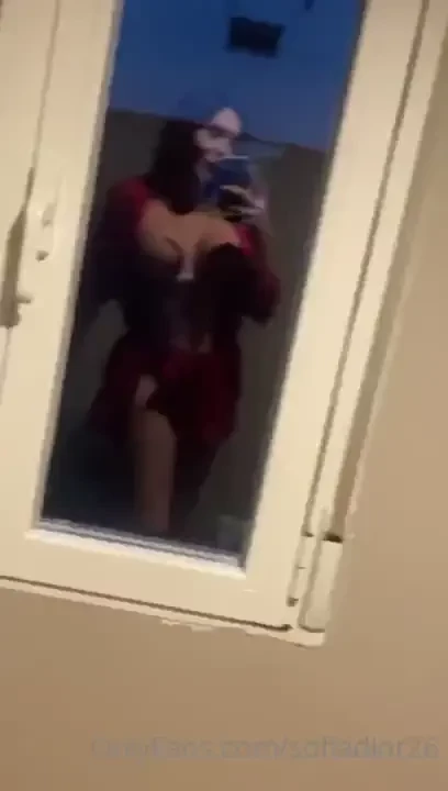 Play with mommy i m hot 