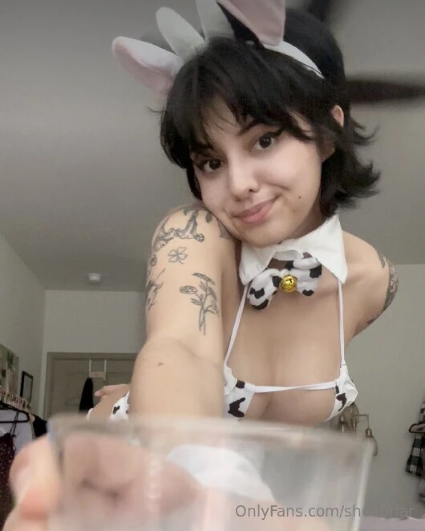 Would u fill my cup with some milk 