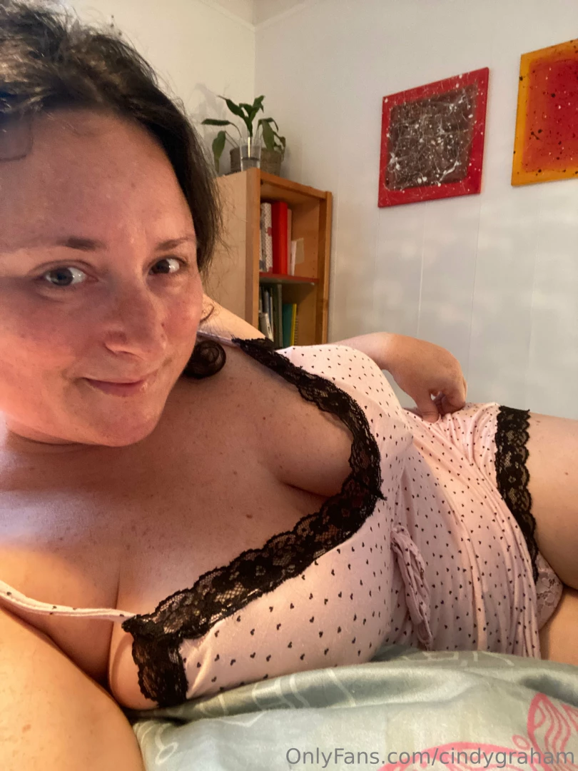 Winter is here i love these cozy nights all i am missing is some 