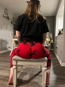 All the reds for you to peak through part 1