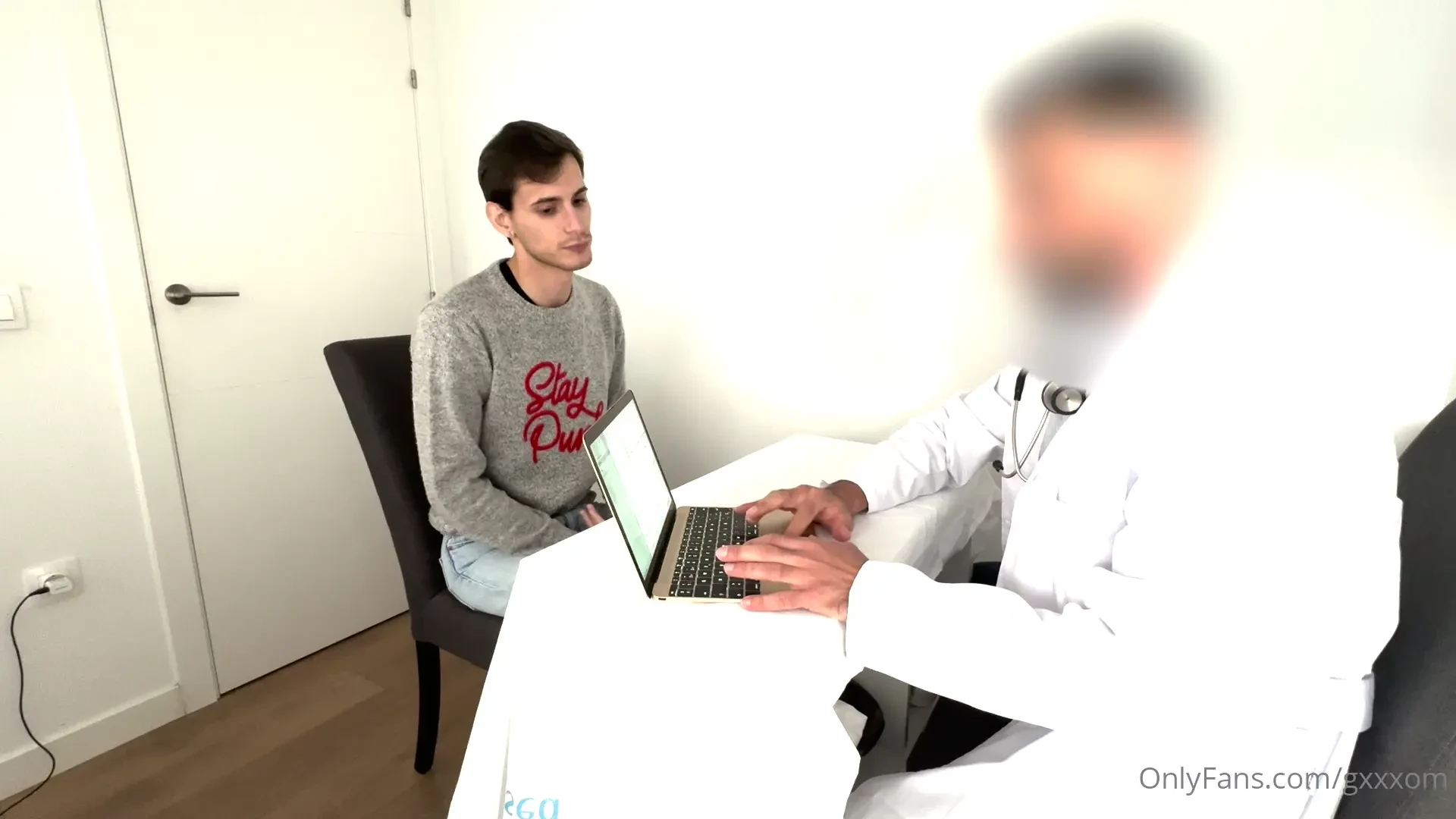 My first consultation with the doctor and i end up in surprise give me 