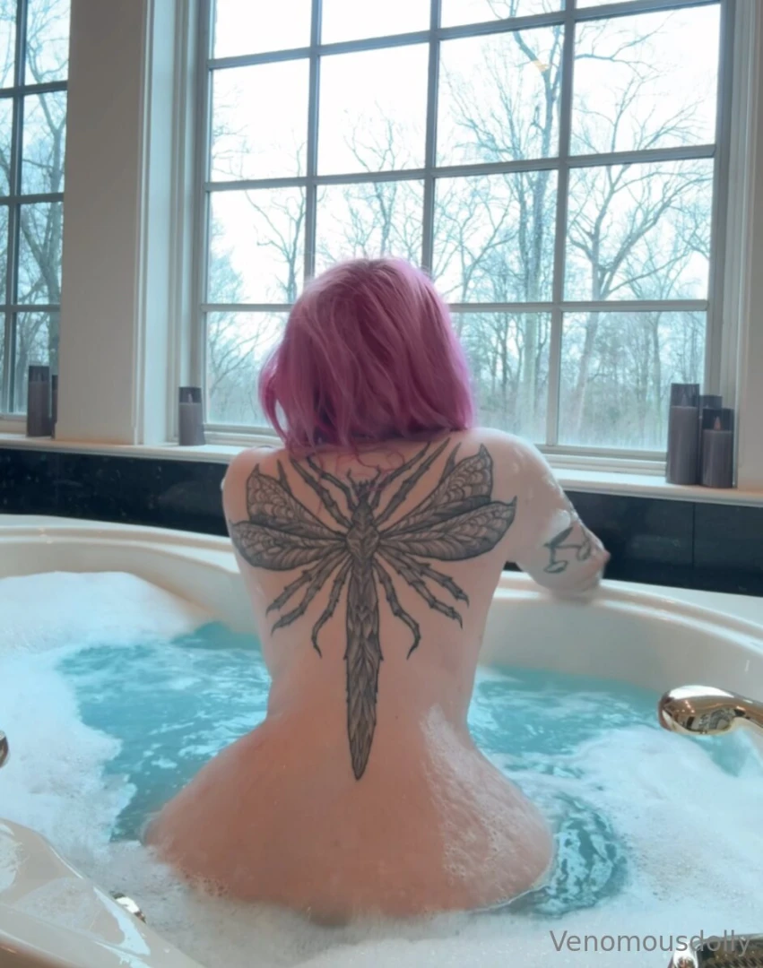 Bubble bath or bubble butt part 1 