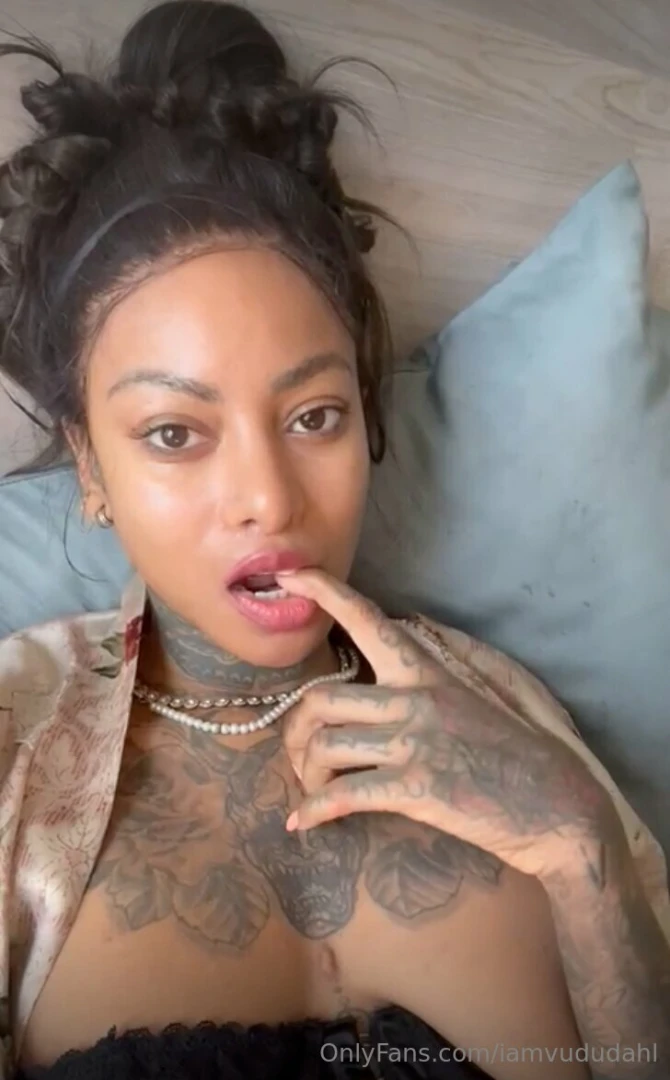Woke up cute and kinda needy 