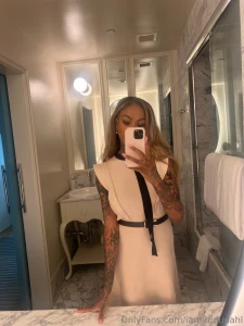 How do i look in this dress part 3