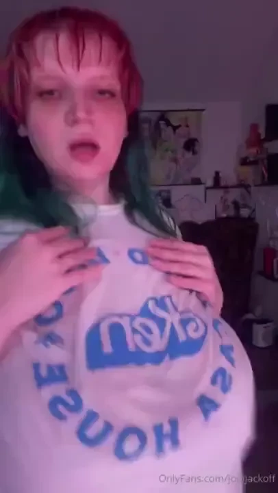 I forgot to put the bins out and my shirt got so wet 