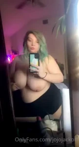 Hello to the loves still hanging on like these titties