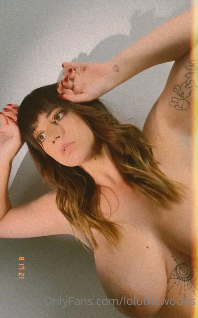 Just being naked and feeling pretty 