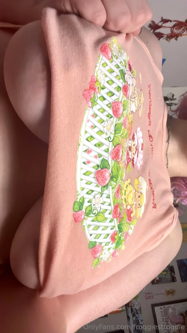 Strawberry shortcake tip in messages or froggiesttoadie to see without part 2 