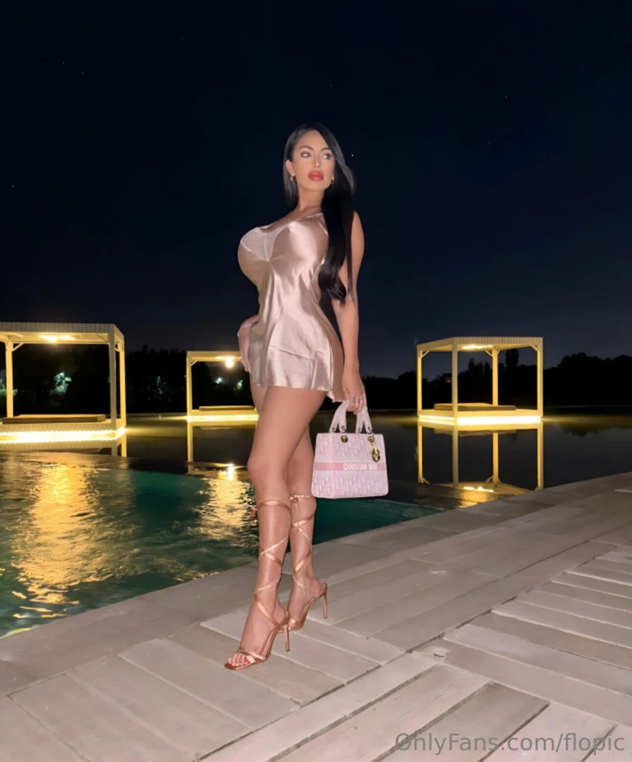 Si fueramos vecinos como me seducirias cuentame tu mejor plan 