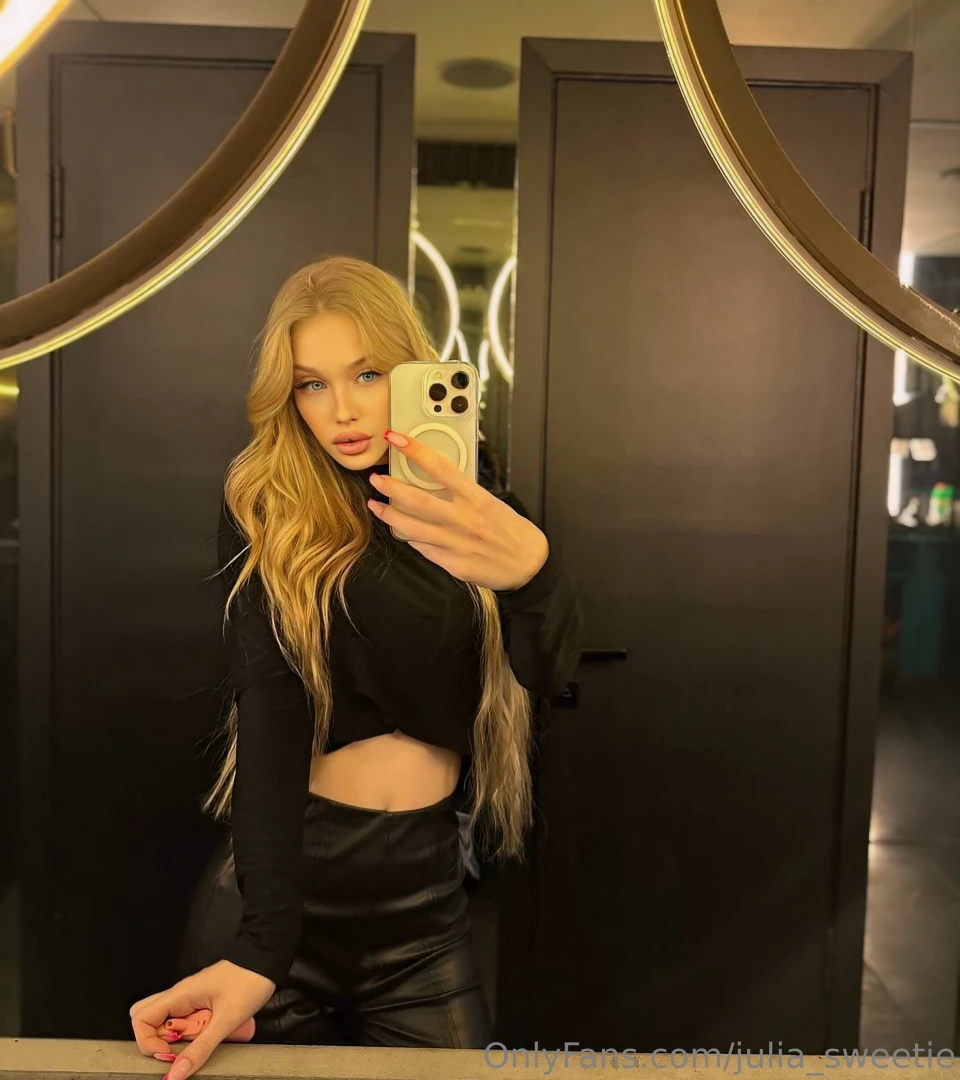 Modest and sexy tender and sassy beautiful kiracutiex who loves to part 80 