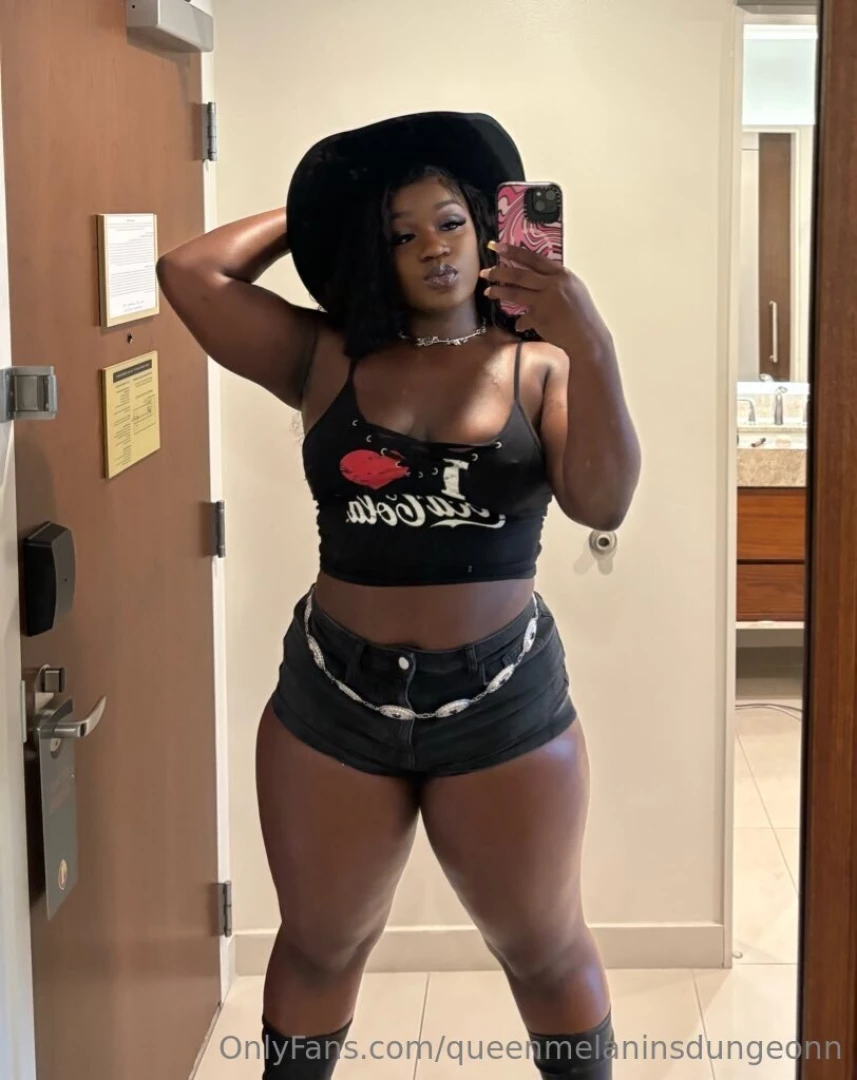 Queenmelaninsdungeonn 