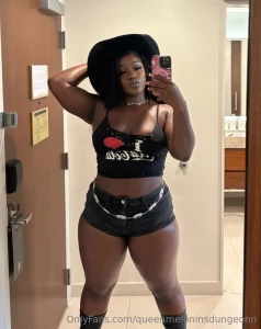 Queenmelaninsdungeonn