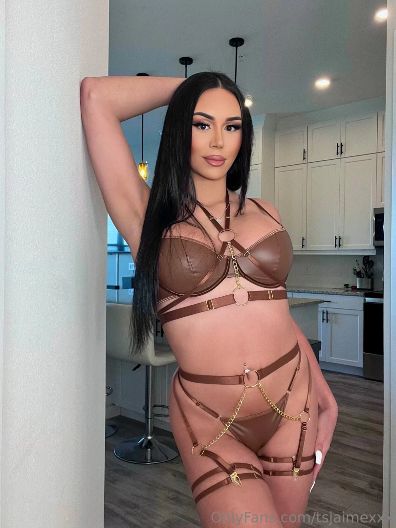 Mistress is ready to control you slave 