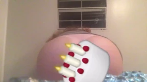 Who wants to go face first in some cake