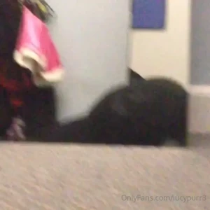 I love making my ass wiggle what would you do if you were behind me