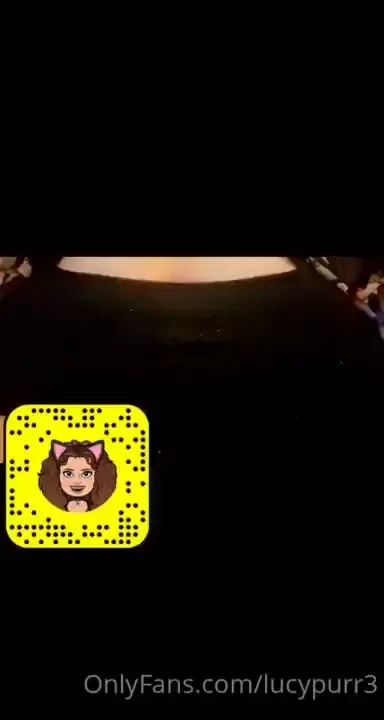 Lets be snapchat buddies 