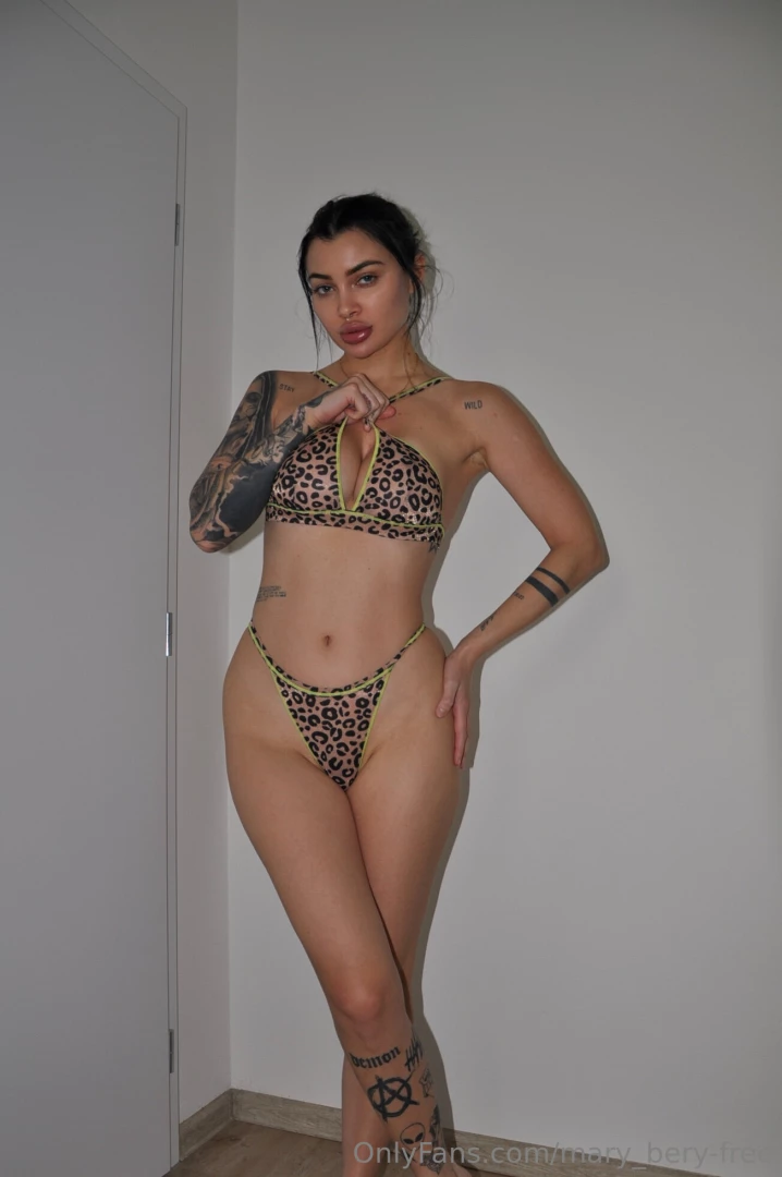 New day new look what do you think of this wild style rate it on a 