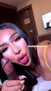 Can we say that she is damn hot and look at that ass just amazing get