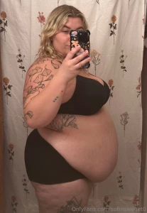 I went out to dinner with a feedee friend and decided to treat myself part 1