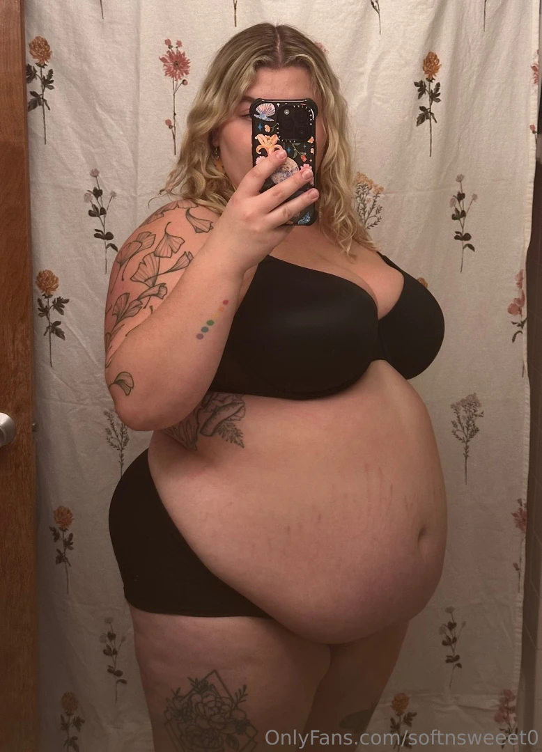 I went out to dinner with a feedee friend and decided to treat myself 