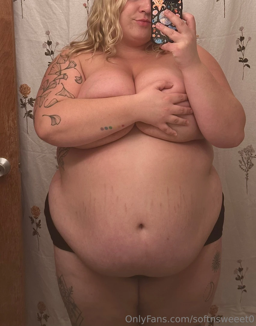 I went out to dinner with a feedee friend and decided to treat myself part 9 