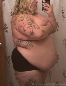 I went out to dinner with a feedee friend and decided to treat myself part 6