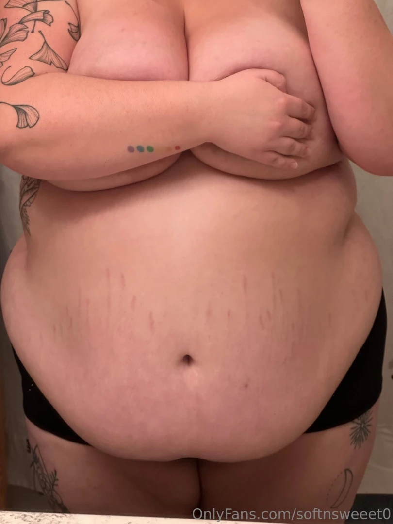 I went out to dinner with a feedee friend and decided to treat myself part 4 