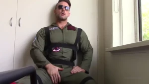 Jerk off with me sorry i missed the initial cumshot but you see my