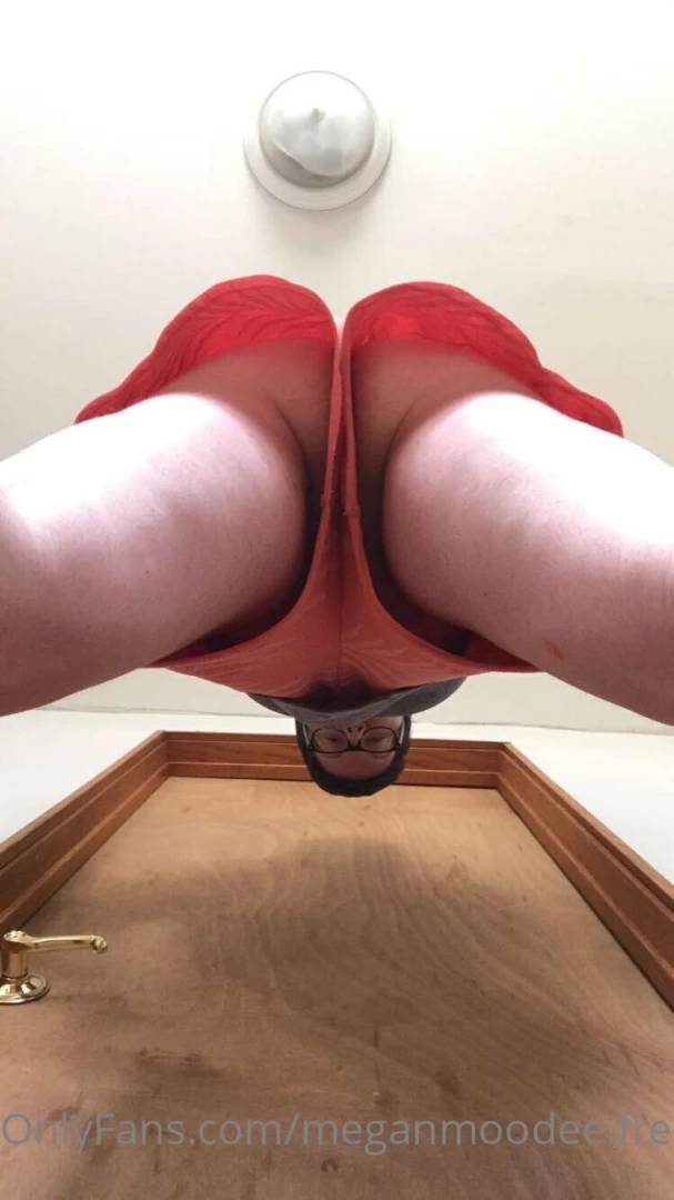 Can i pull my shorts to the side and sit on your face so you can put 