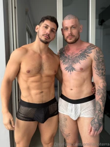 Breaking the tattooed beast he looked like a alpha but it only took part 2