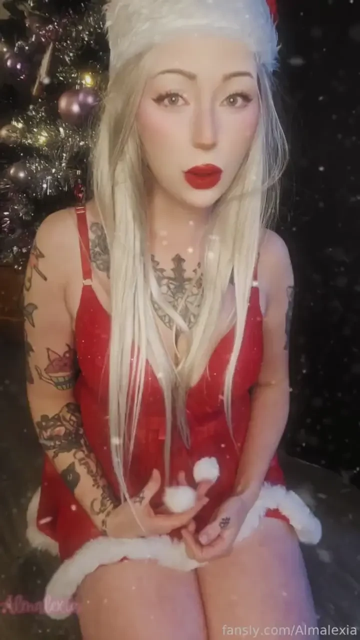 Looking for a mr claus must be thiccc willing to submit or dominate as 