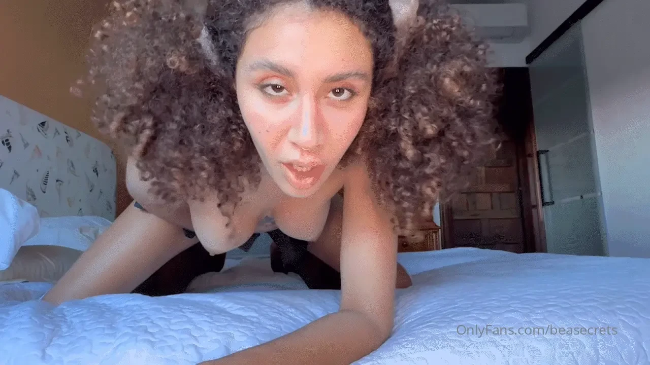 Un cazzo nero gigante mi scopa forte mentre mi tiene per le codine so part 1 