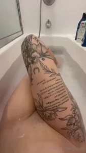 Pre-shaving my pussy