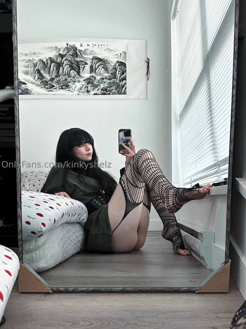 Let me write poems on your skin with my fangs baby part 1 