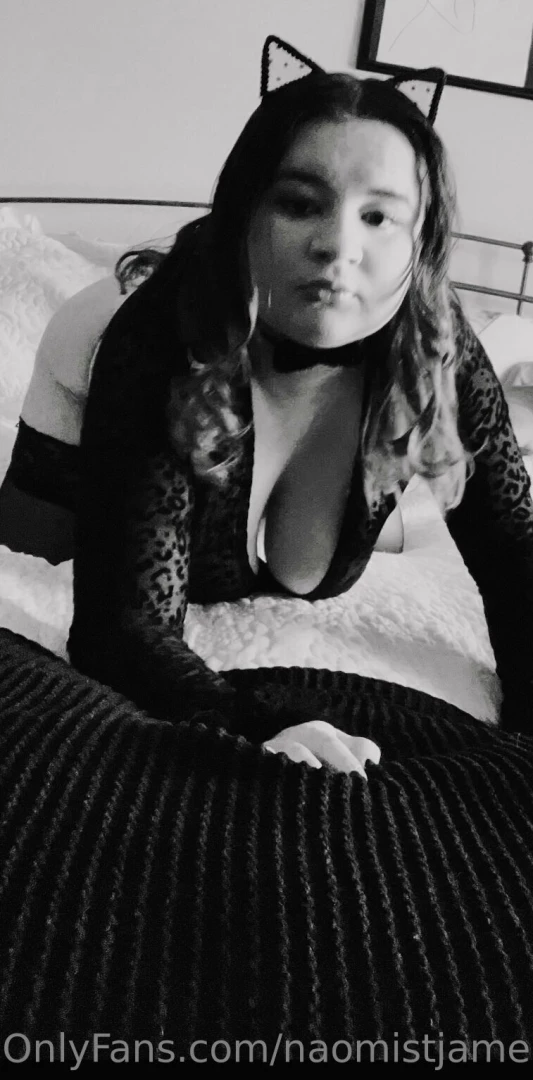 When halloween s coming you wanna be naughty so let s get a little 