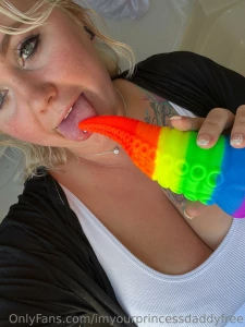 Go subscribe to my paid page to see all my goodies https onlyfans com