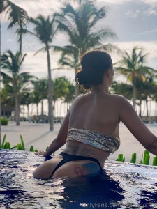 The week started off great how were your weekends