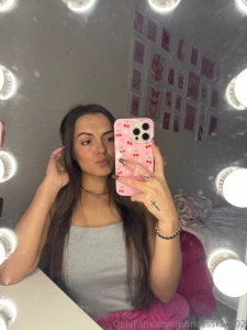 Im looking for a valentine for the whole month you down