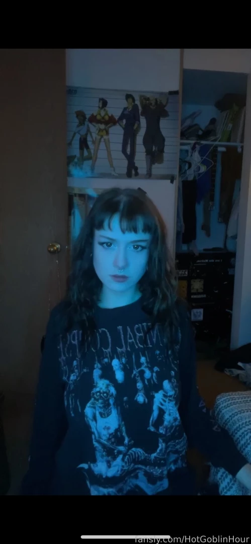 Curvy alt girls ur type curvy thick slimthick thickthighs altgirl part 4 