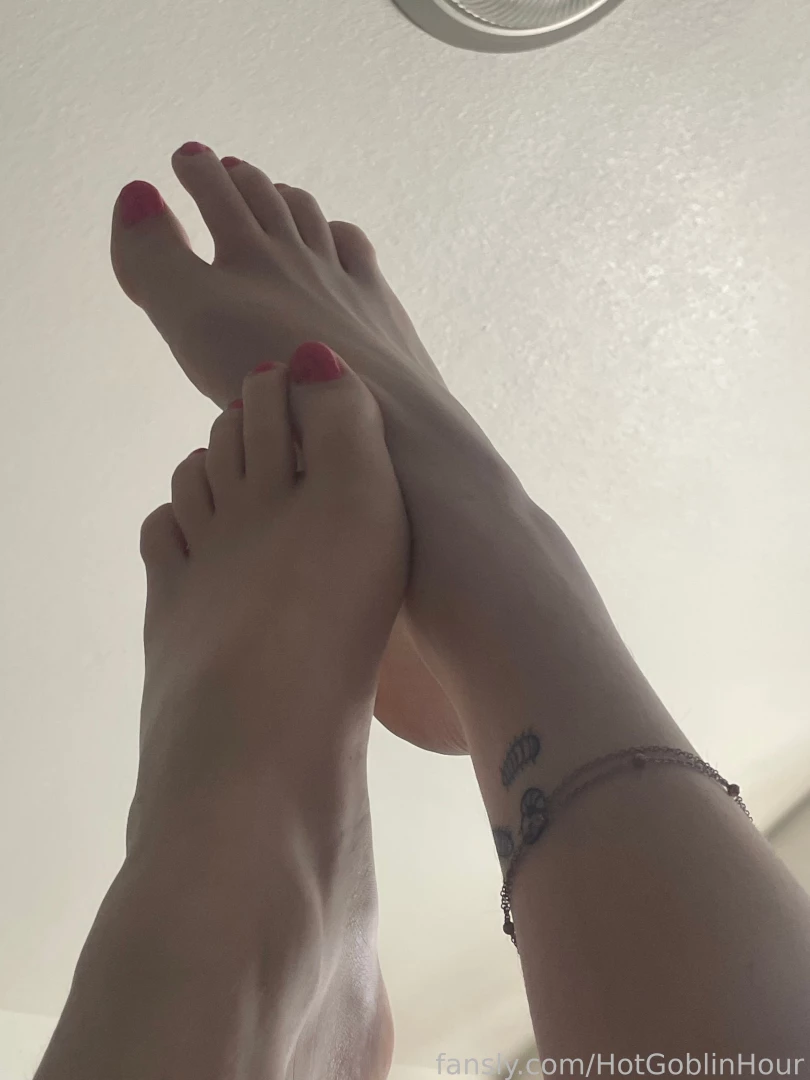 Feet pics happened to get requested the same day i painted my nails part 1 