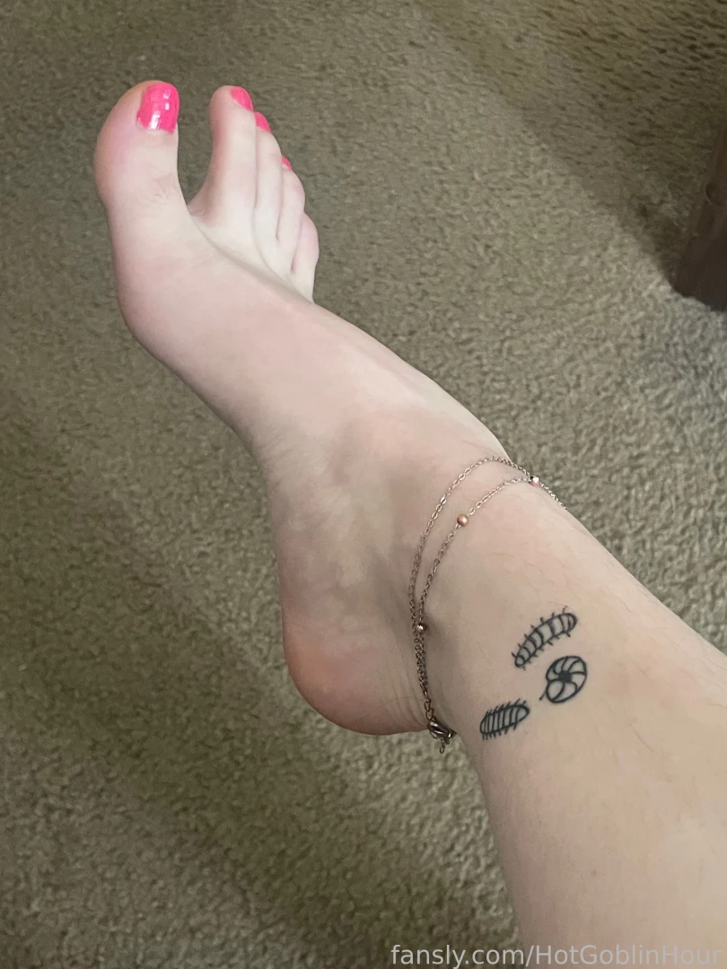 Feet pics happened to get requested the same day i painted my nails part 3 